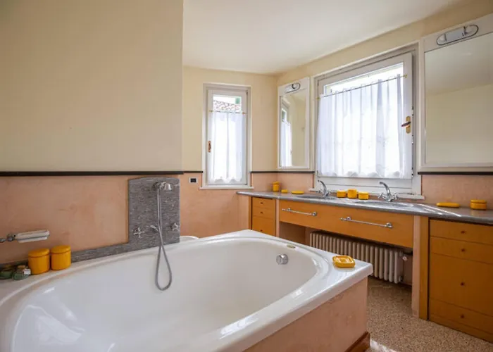 Сasa de vacaciones Al Piano On Maggiore