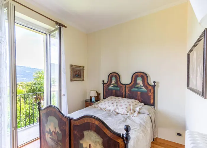 Holiday home Al Piano On Maggiore