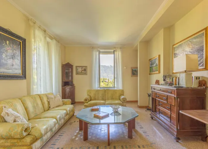 Al Piano On Maggiore Holiday home